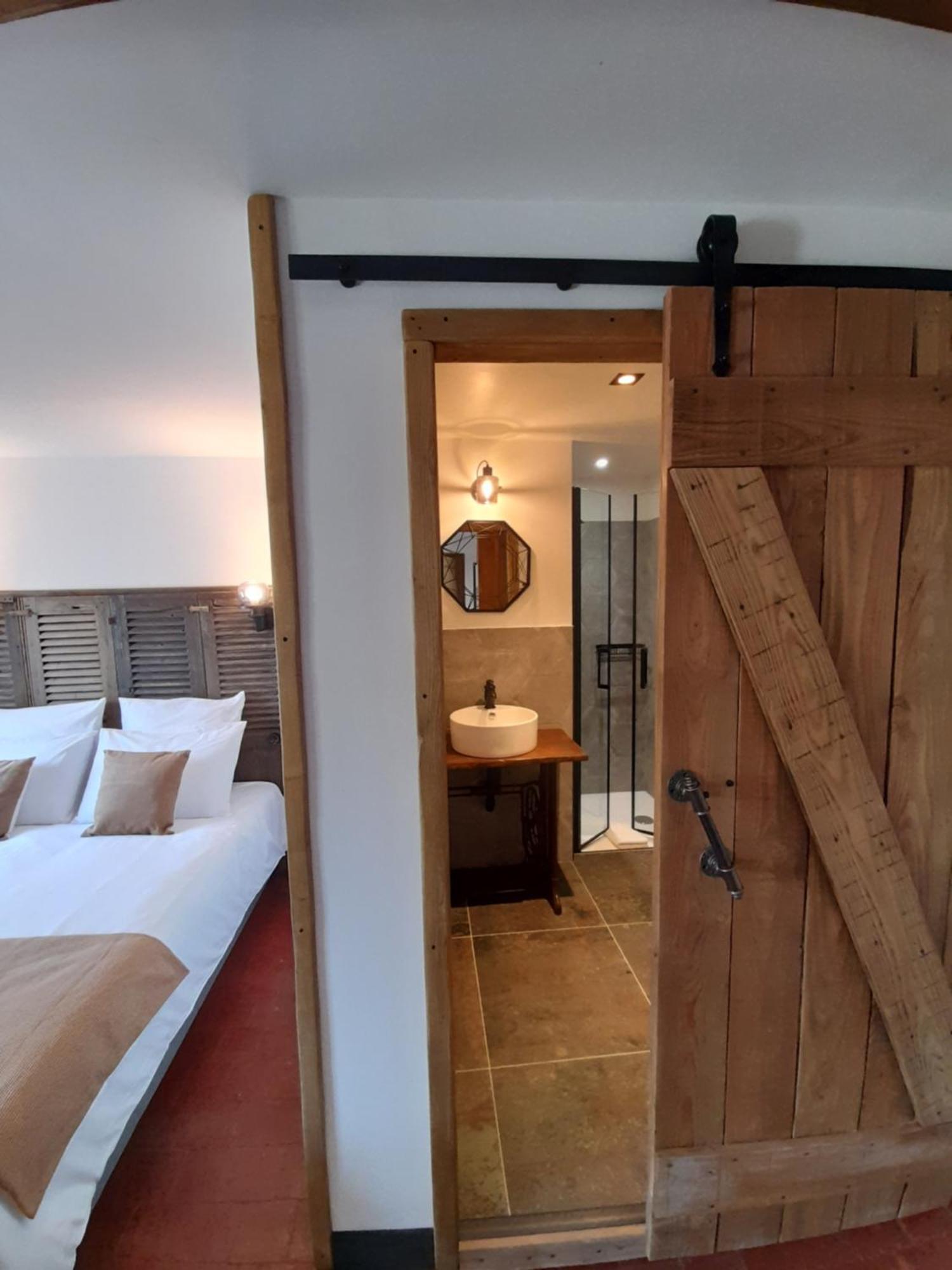 Aux Sources De Ouanne Bed and Breakfast Δωμάτιο φωτογραφία